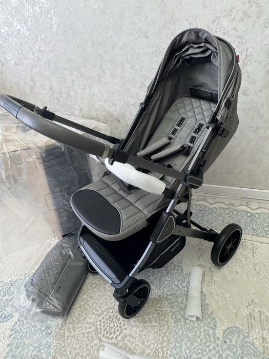 Продам коляску Kidilo новая
