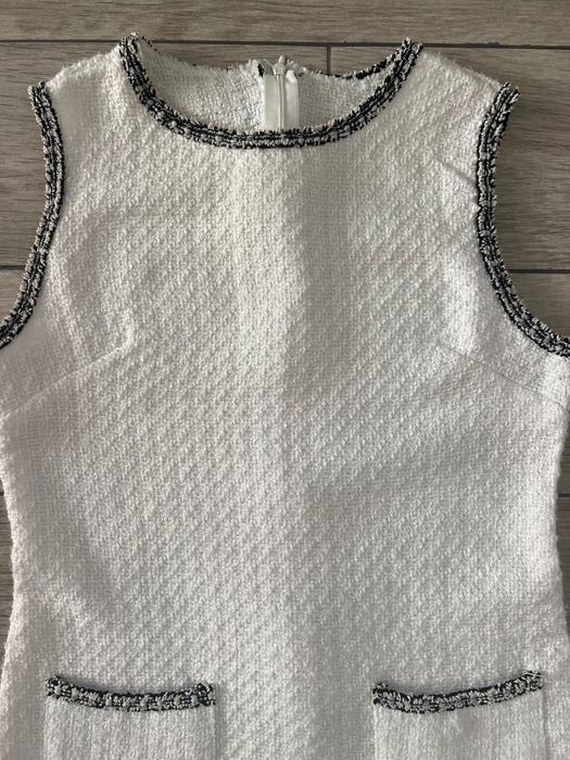 Дамска рокля от букле