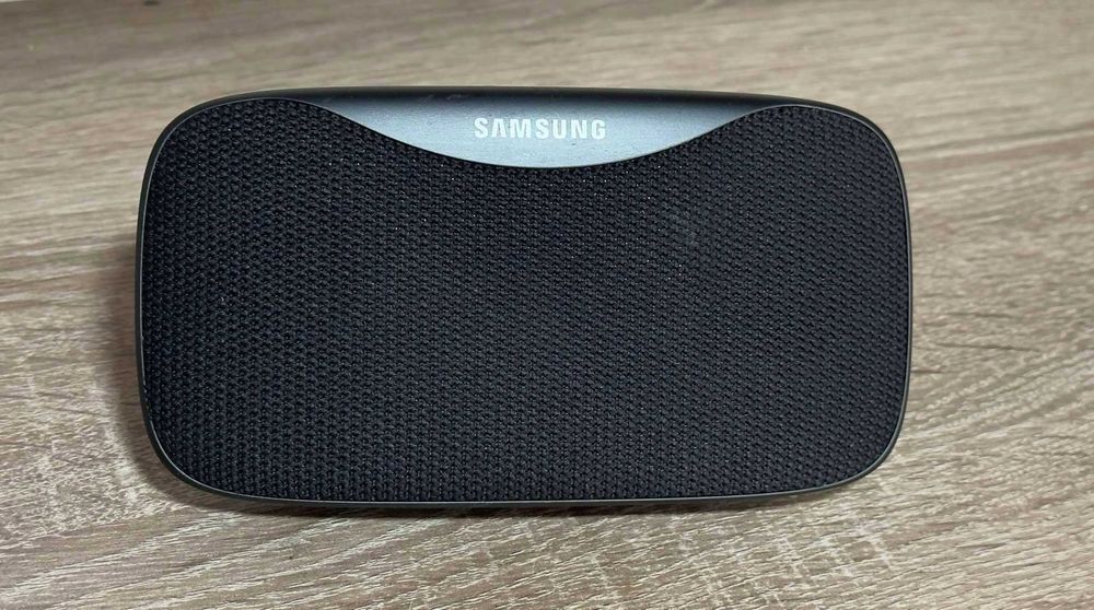Колонка Samsung Level Box Slim EO-SG930C