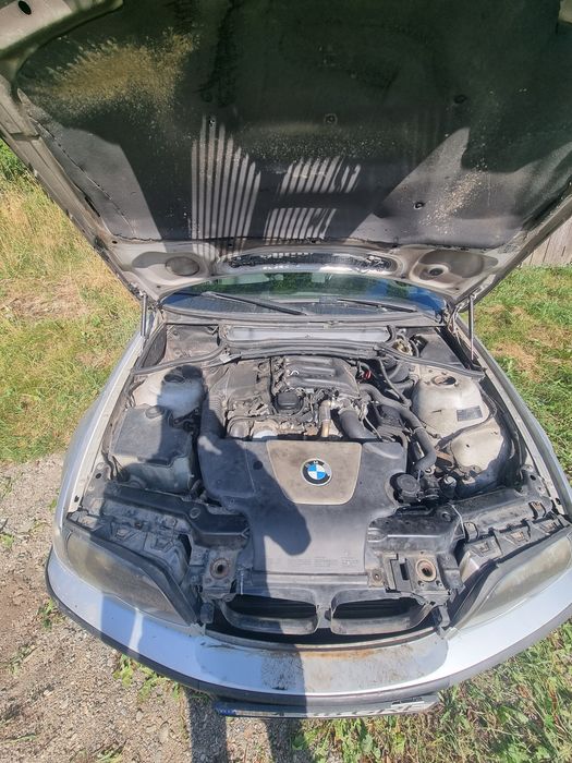 Vand sau dezmembrez bmw 318d e46