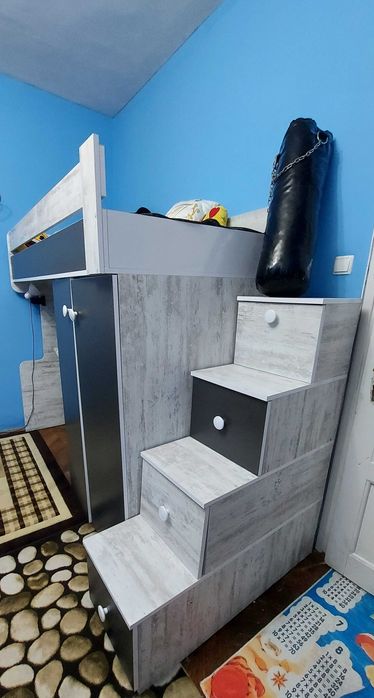 СПЕШНО Детско легло и бюро