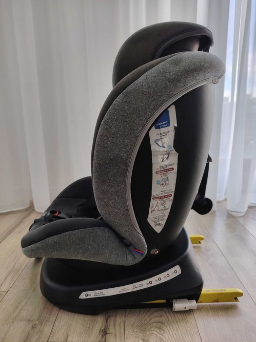 Vând scaun rotativ COCCOLLE cu isofix