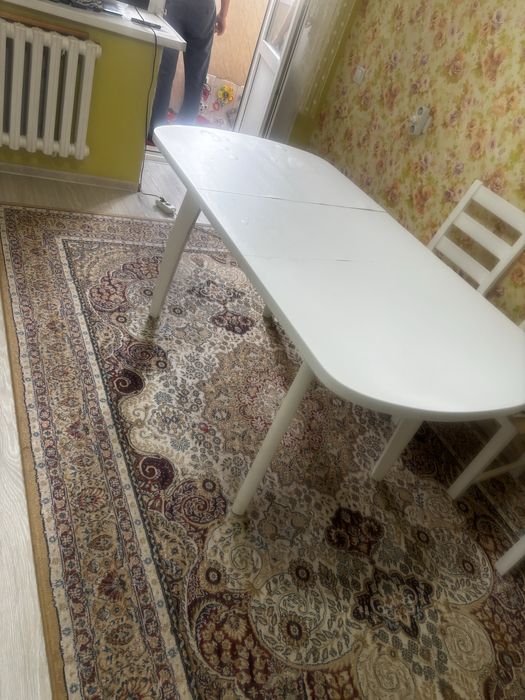 Продам стол обеденный.  160х80