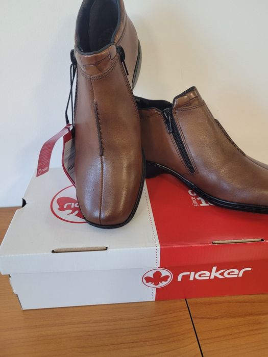 Дамски кожени топли боти