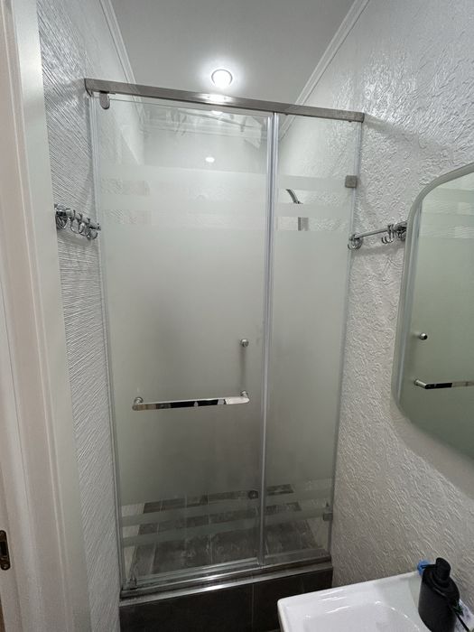 Зеркала душ кабины лофт перегородки