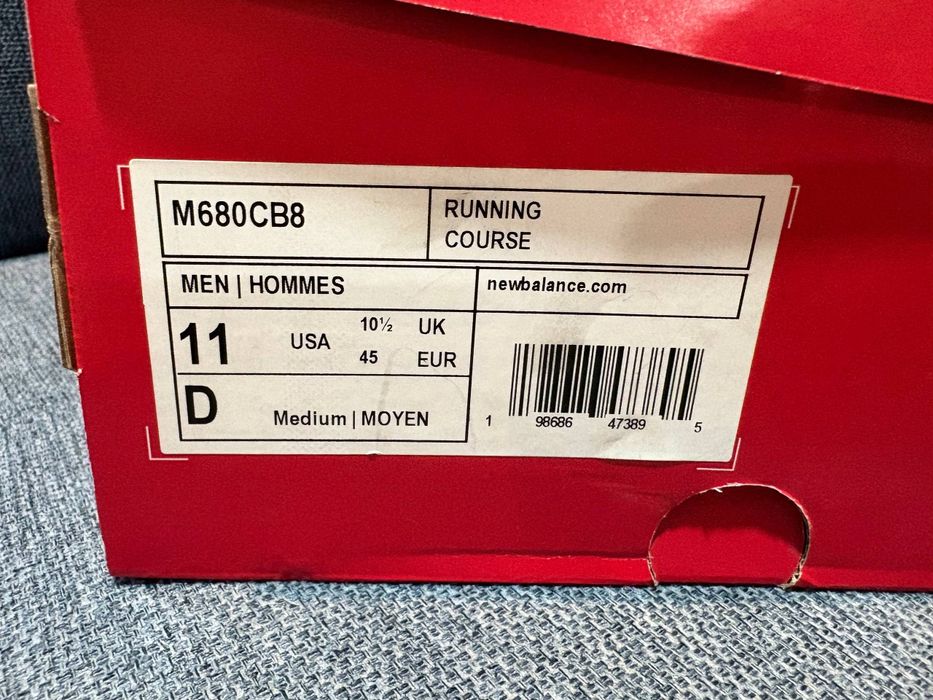 New Balance m680