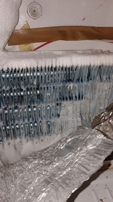 Надёжный ремонт холодильников — опытный специалист