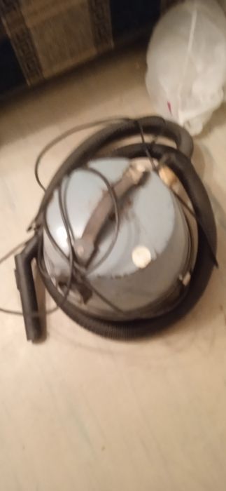 Пылесос СССР смотрите фото