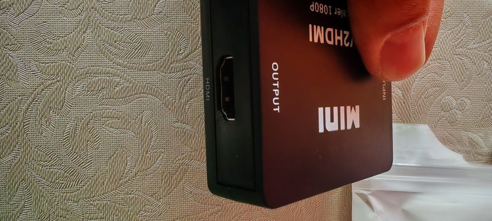 Адаптер чинч видео и звук към HDMI