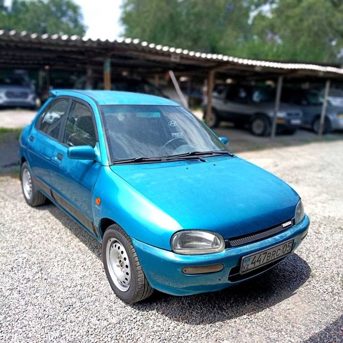 Mazda 121 II (DB) 1992