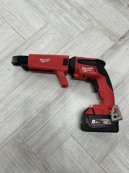 Milwaukee M18 FSG filetanta rigips