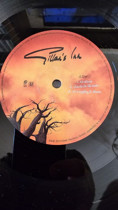 Продается виниловая пластинка IAN GILLAN-GILLANS INN,,2006 г.