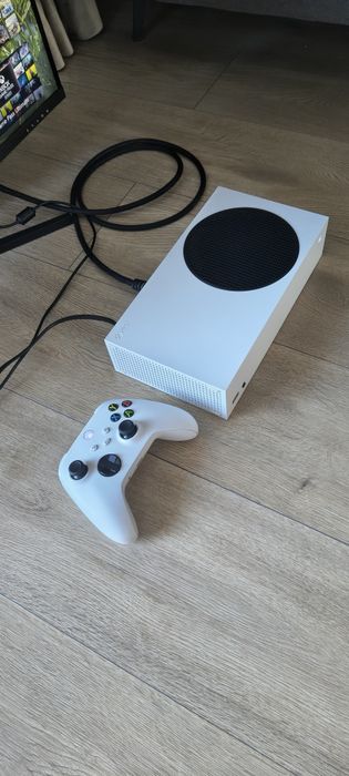 Xbox Series S / 1 controller
