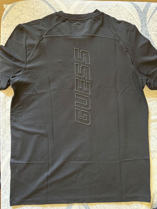 GUESS active T-shirt HENRIKO Regular Fit