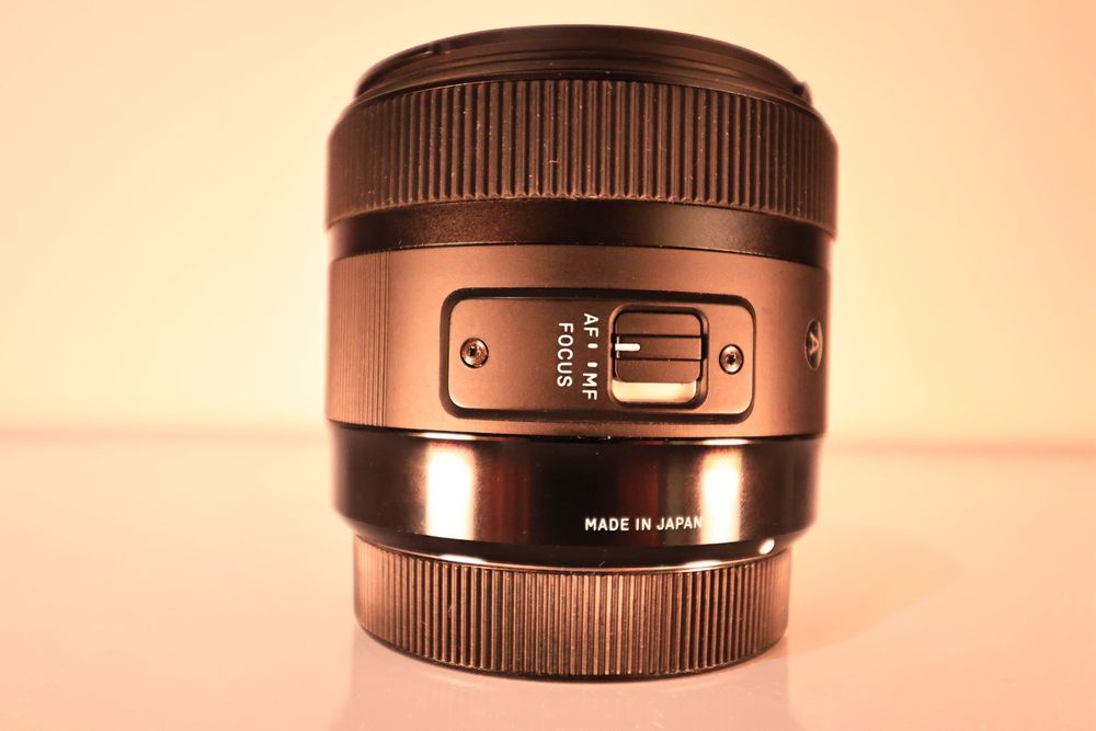 Obiectiv ef-s sigma 30 mm f 1.4 DC, montura Canon