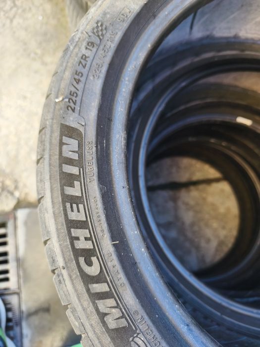 Гуми 225 45 19 Michelin dot19