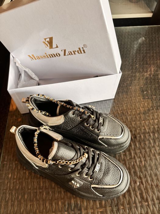 Сникърси Масимо Зарди само за 99 лева
