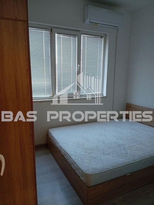 Продава се Тристаен апартамент в София, Център - 97 кв.м за 1646 €/кв.м - Снимка #9