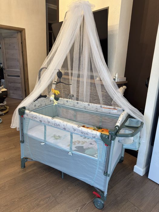 Продам кроватку-манеж.