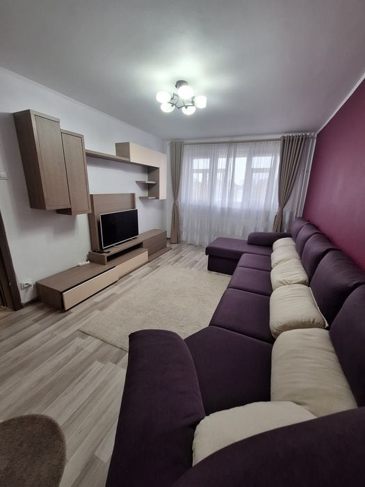Apartament 3 camere de inchiriat