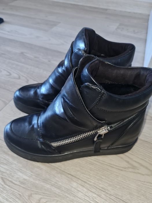 Ботинки женские осенние