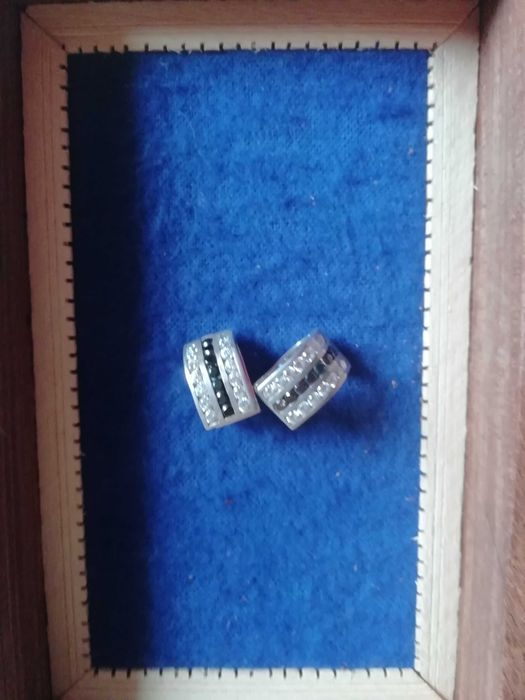 сребърни обици и закопчалки