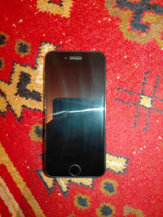 Iphone 7 хорошем состояние