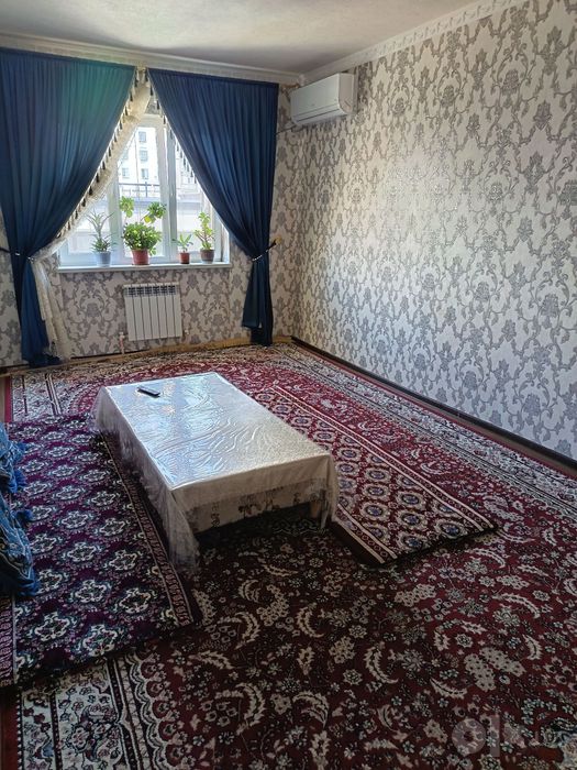 Qorasuvda 7 qavatli dom  2 xonali zudlik bilan Sotiladi