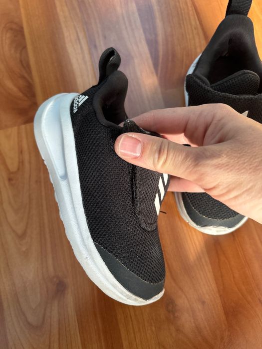 Маратонки adidas 25