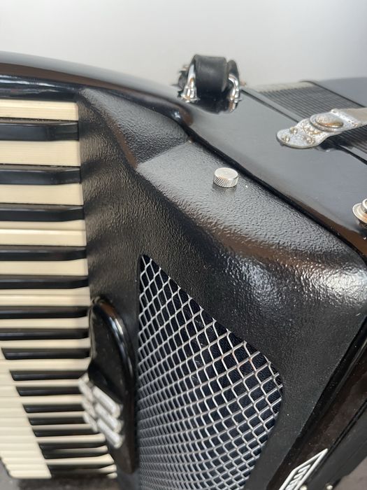 Acordeon Crucianelli 120 basi