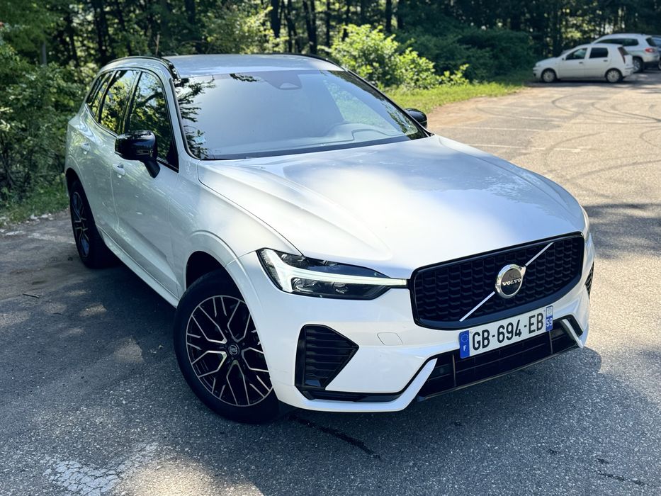 VOLVO XC60 2022