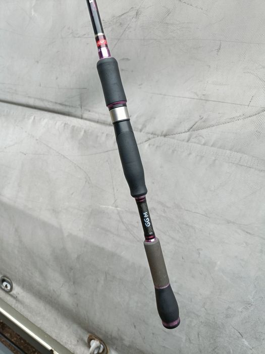 Продавам екстра фаст спининг въдица