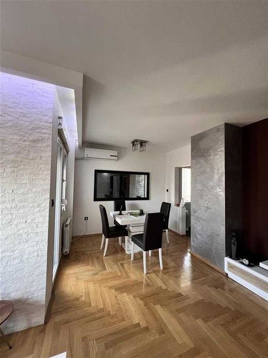 Дава се под наем Тристаен апартамент в Пловдив, Гагарин - 85 кв.м за 418.2 € - Снимка #6