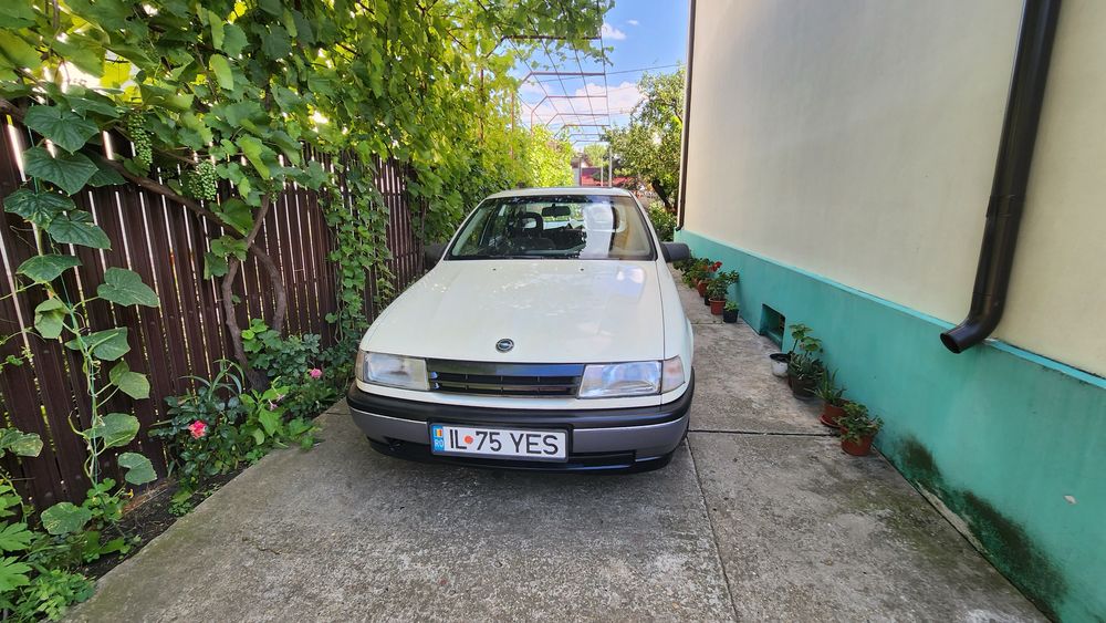 Opel vectra a 1.6i