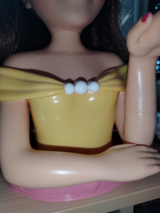 Papusa bust printesa Disney Belle, gen Barbie
