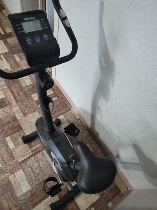 Велотренажёр Genau UT-210