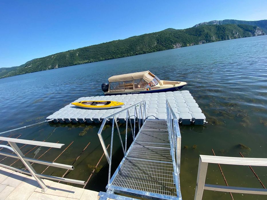 Ponton modular doc acostare ambarcatiuni