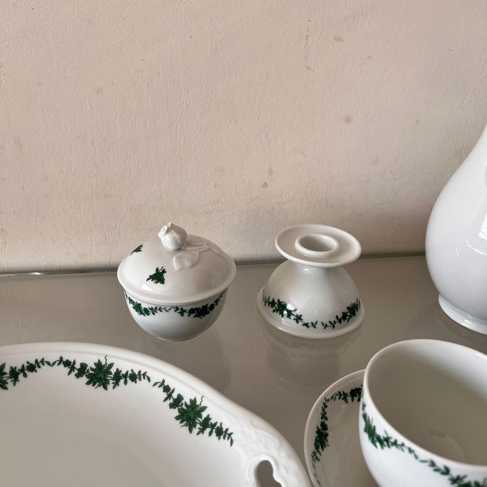 Alt Fürstenberg “Schlossgarten – Grüne Ranke” – кафе сервиз за 9 души