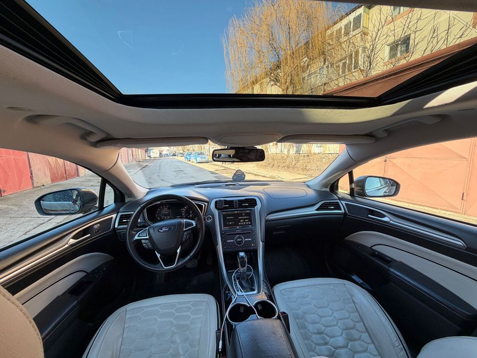 Vand Ford Mondeo Vignale  2016 2.0Tdi 210cp Proprietar
