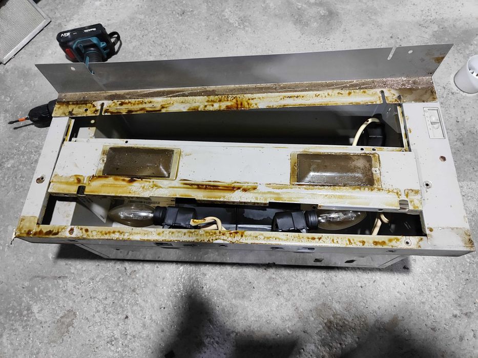 ремонт кухонной вытяжки и любой сложности бытовой техники