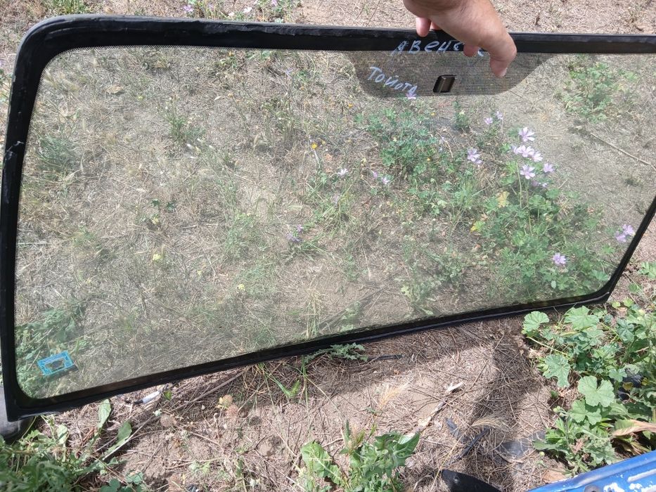 Предно (челно) стъкло за Toyota Avensis /Тойота Авенсис