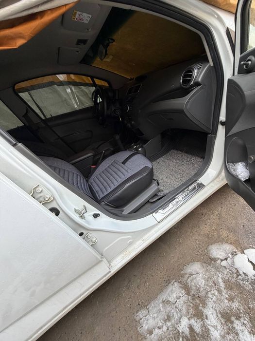 Spark moshina sotiladi.