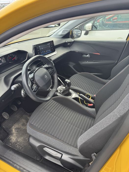 Peugeot 208 2022