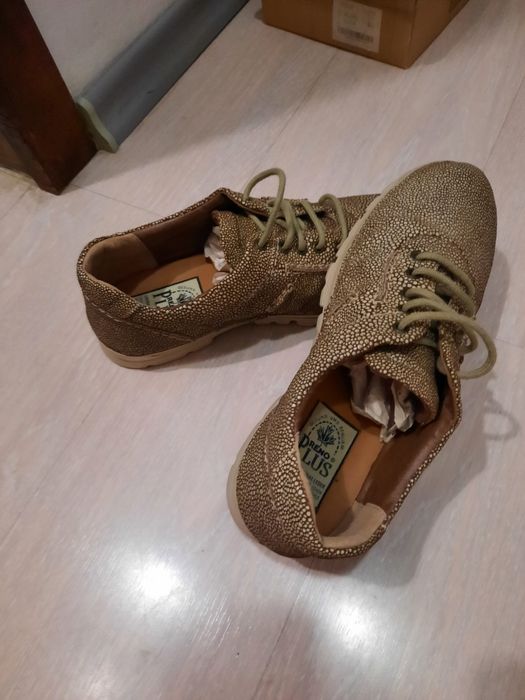 Естествена кожа обувки