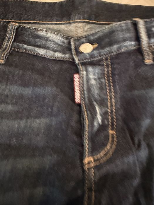 Blugi Dsquared2 marimea 52