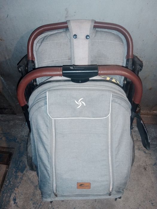 Коляска детская брендовая