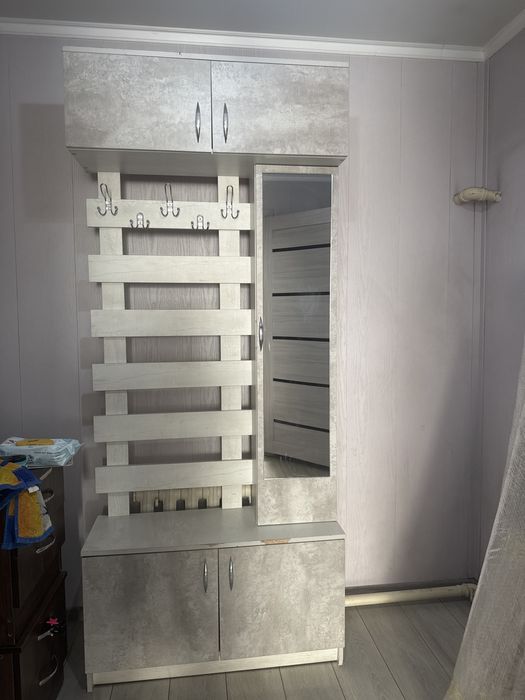 Продам прихожую