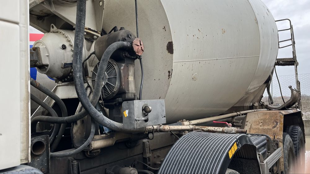 Se vinde autobetoniera