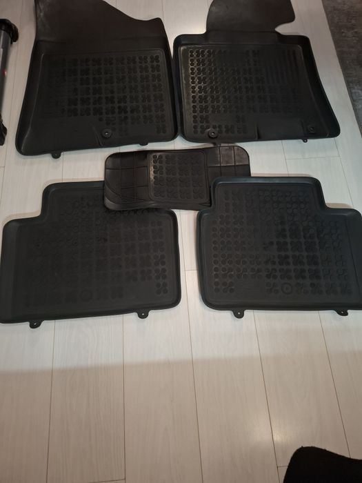 Стелки за HYUNDAI  I30 - 5 части