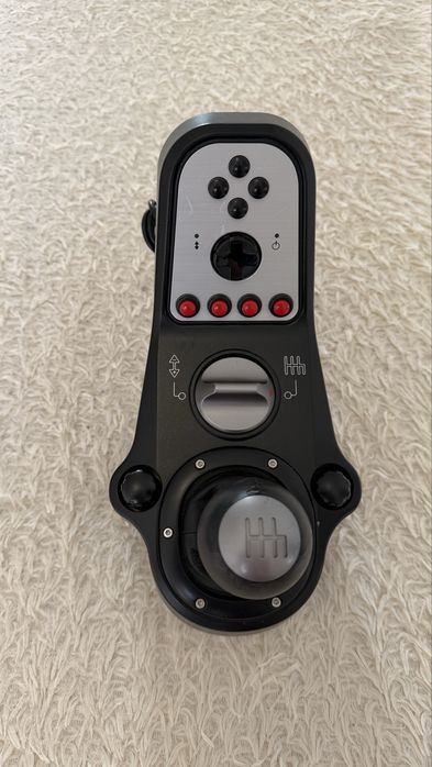 Руль Logitech G25